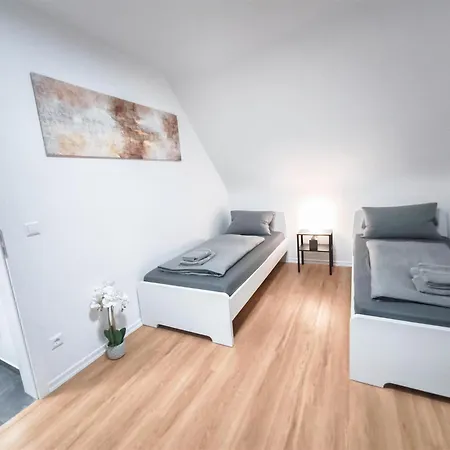 Alfa 4 4br Tv Wifi Wm Nahe Wasen & Daimler L 7beds I 8 People I Kitchen L Bathroom Estugarda