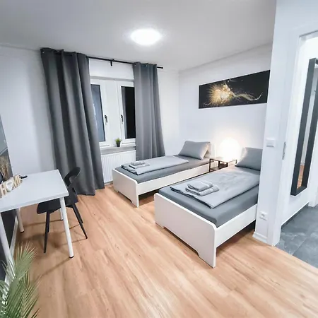 Alfa 4 4br Tv Wifi Wm Nahe Wasen&daimler L 7beds I 8 People I Kitchen L Bathroom Apartment