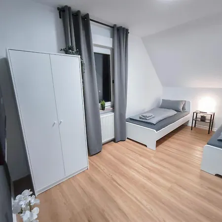 Alfa 4 4br Tv Wifi Wm Nahe Wasen&daimler L 7beds I 8 People I Kitchen L Bathroom Apartment Stuttgart