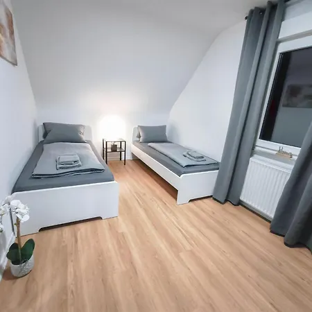 Alfa 4 4br Tv Wifi Wm Nahe Wasen & Daimler L 7beds I 8 People I Kitchen L Bathroom Estugarda