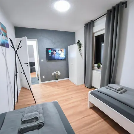 Alfa 4 4br Tv Wifi Wm Nahe Wasen & Daimler L 7beds I 8 People I Kitchen L Bathroom Apartamento Estugarda